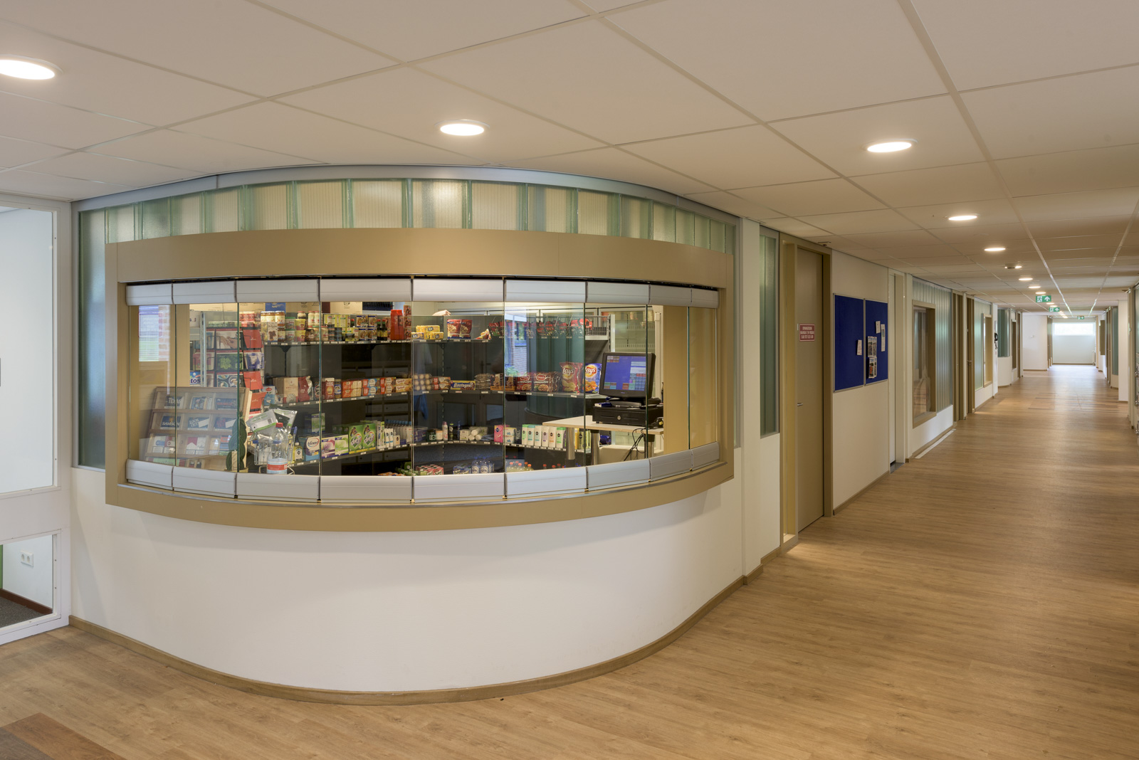 Utrecht, van der Hoeven kliniek interieur Eric Huijten, GGH Architecten ( Greiner van Goor